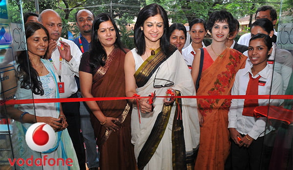 Vodafone Opens ‘Angel Store’ retail outlet in Kerala, run only by Women Employees